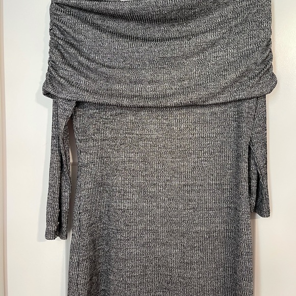 WHBM Silver Off The Shoulder Bead Accent Blouse - Picture 5 of 5